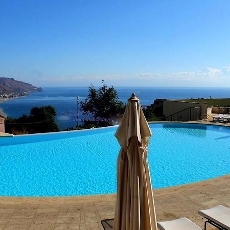 Taormina Bella Vista Apartment In Center With Pool By Taormina Holidays Экстерьер фото