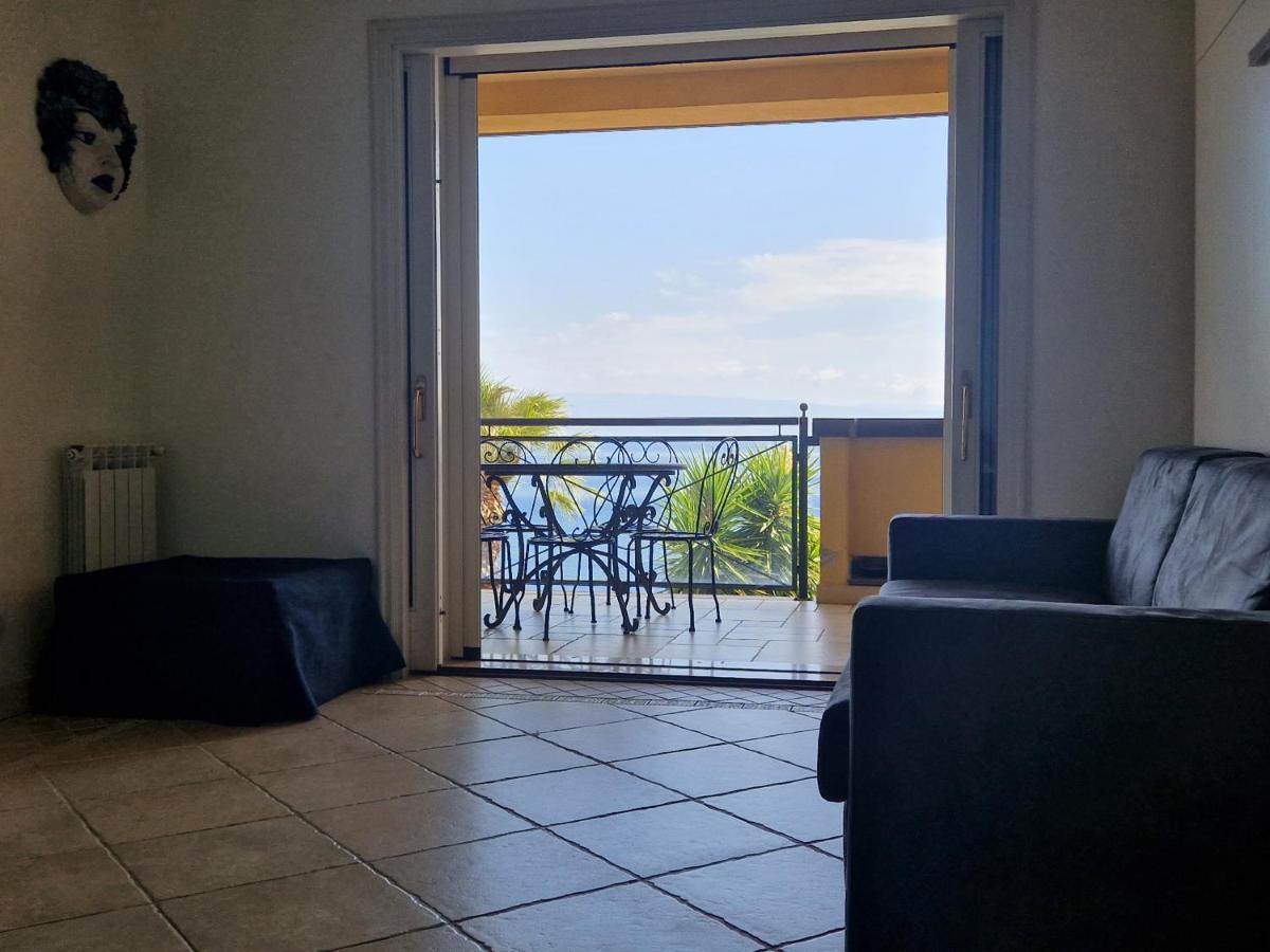 Taormina Bella Vista Apartment In Center With Pool By Taormina Holidays Экстерьер фото